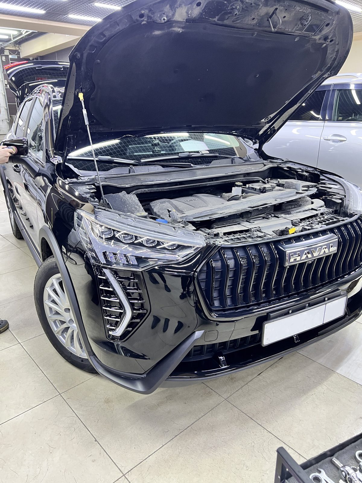 Процесс — работа мастера — localpaint_haval_jolion