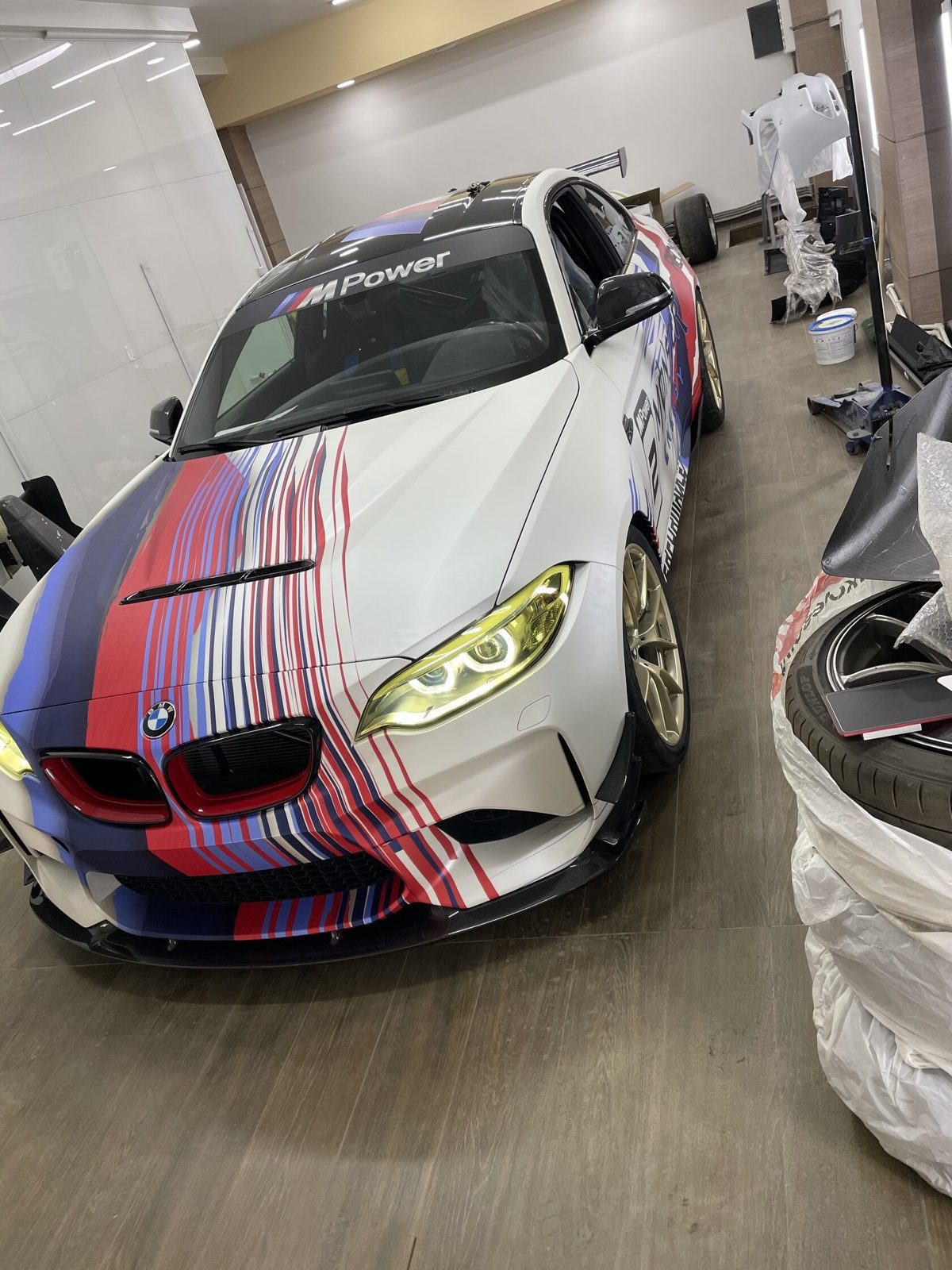 Оклейка полиуретановой плёнкой BMW — фотоотчёт